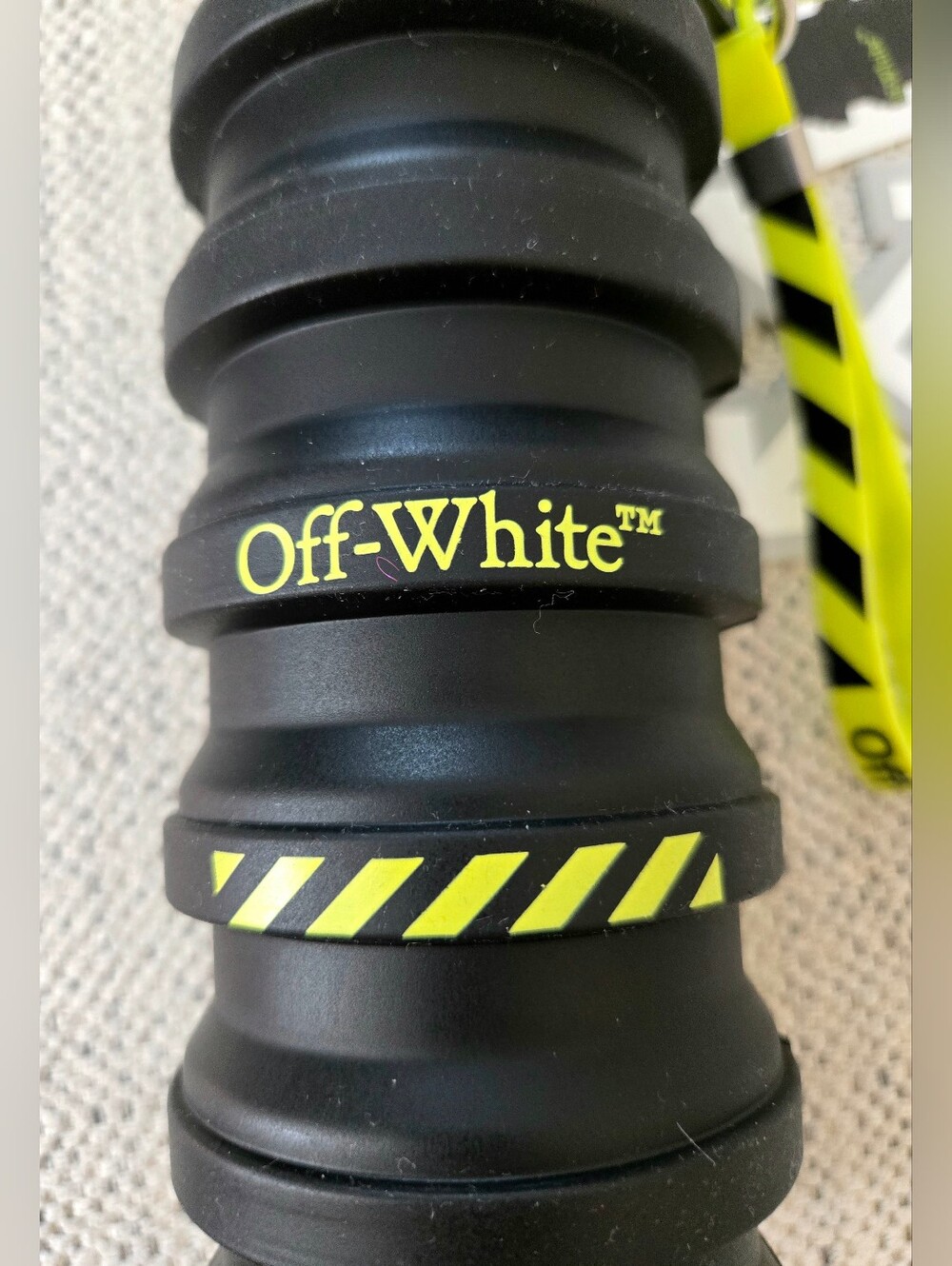 NWT OFF-WHITE Neon Yellow Black Silicone Collapsible Water Bottle Size: 6.76 Oz